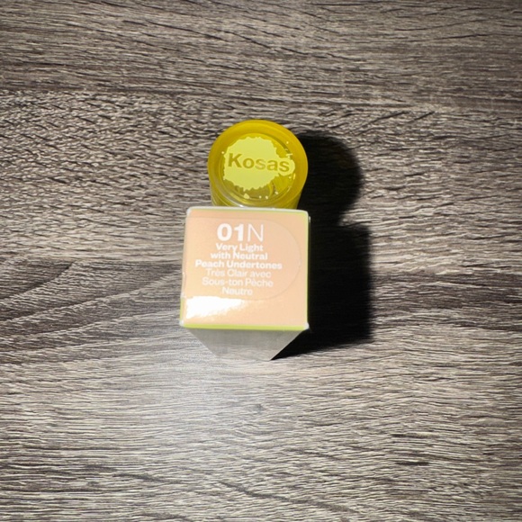 KOSAS CREAMY+BRIGHTENING CONCEALER 🌙 - Picture 2 of 2